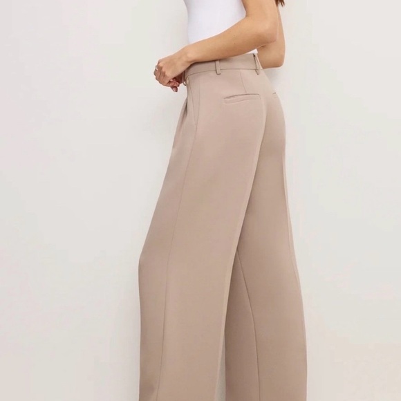 NEW WITH TAGS — Good American Luxe Suiting Wide-Leg Trouser
Size 10/30 • Taupe - Picture 7 of 9